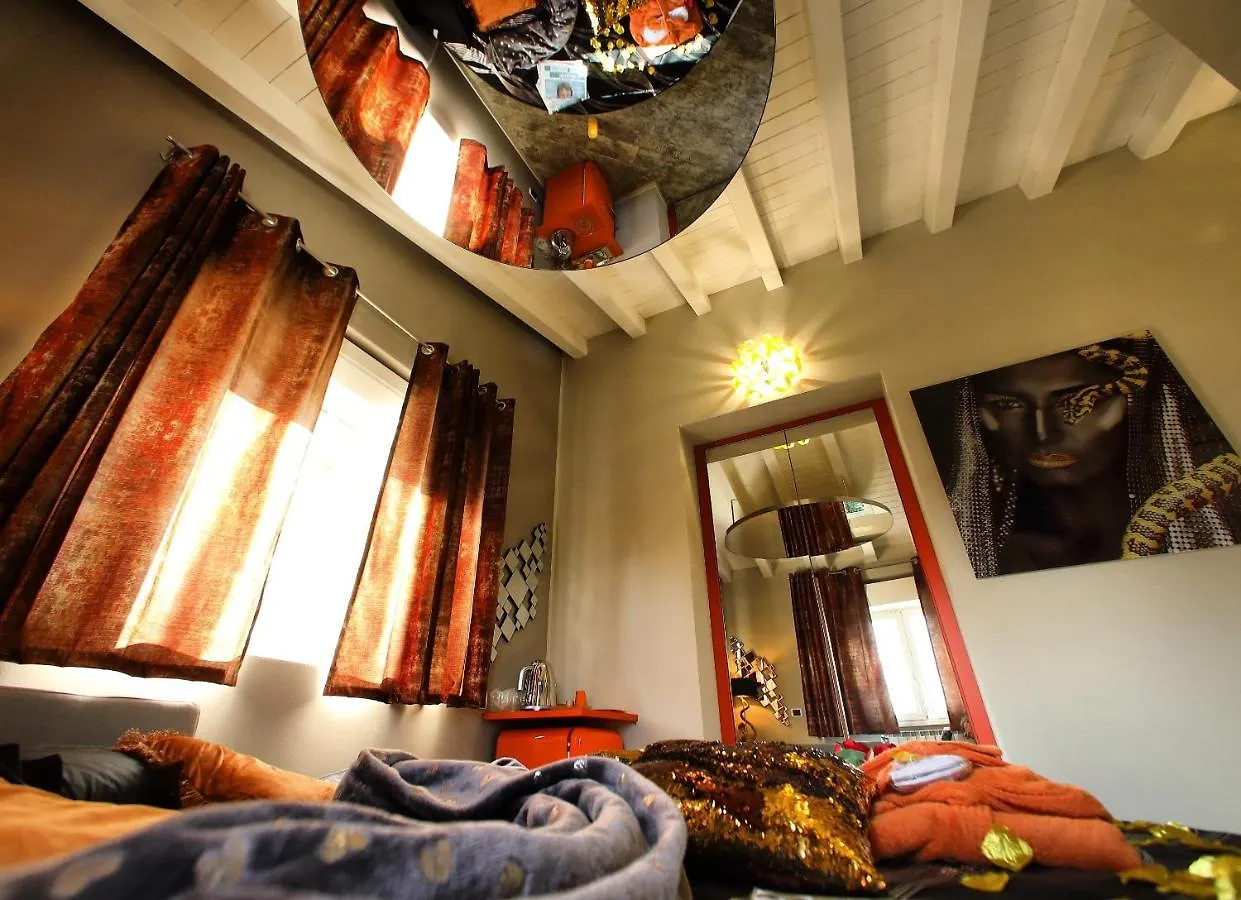 B&B Bellavista Exclusive In Zona Centrale Con Piscina Riscaldata E Jacuzzi Vista Lago Desenzano del Garda 3*,